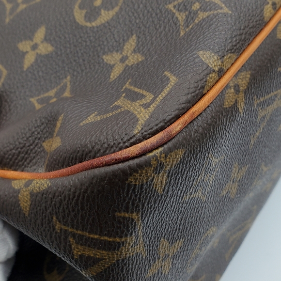 Louis Vuitton Batignolles Horizontal - Picture 8 of 17